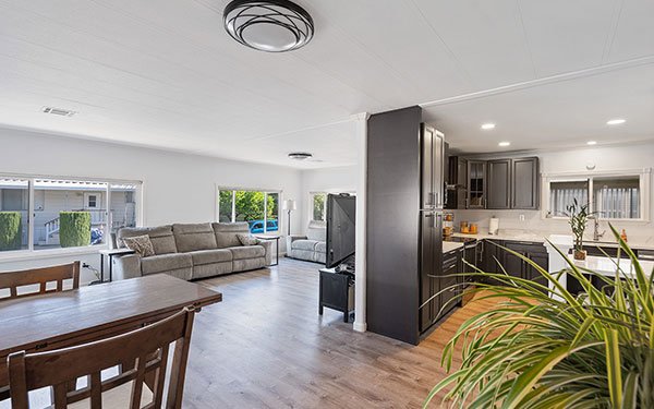 09_LivingDiningKitchenMLS